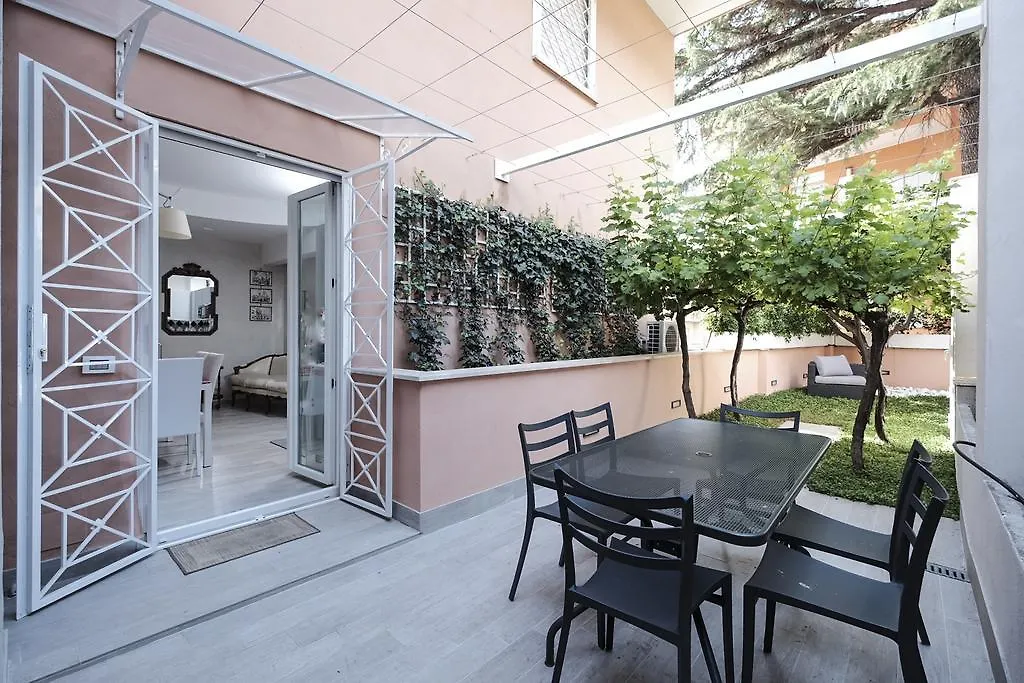 St. Peter Garden Apartment Rome